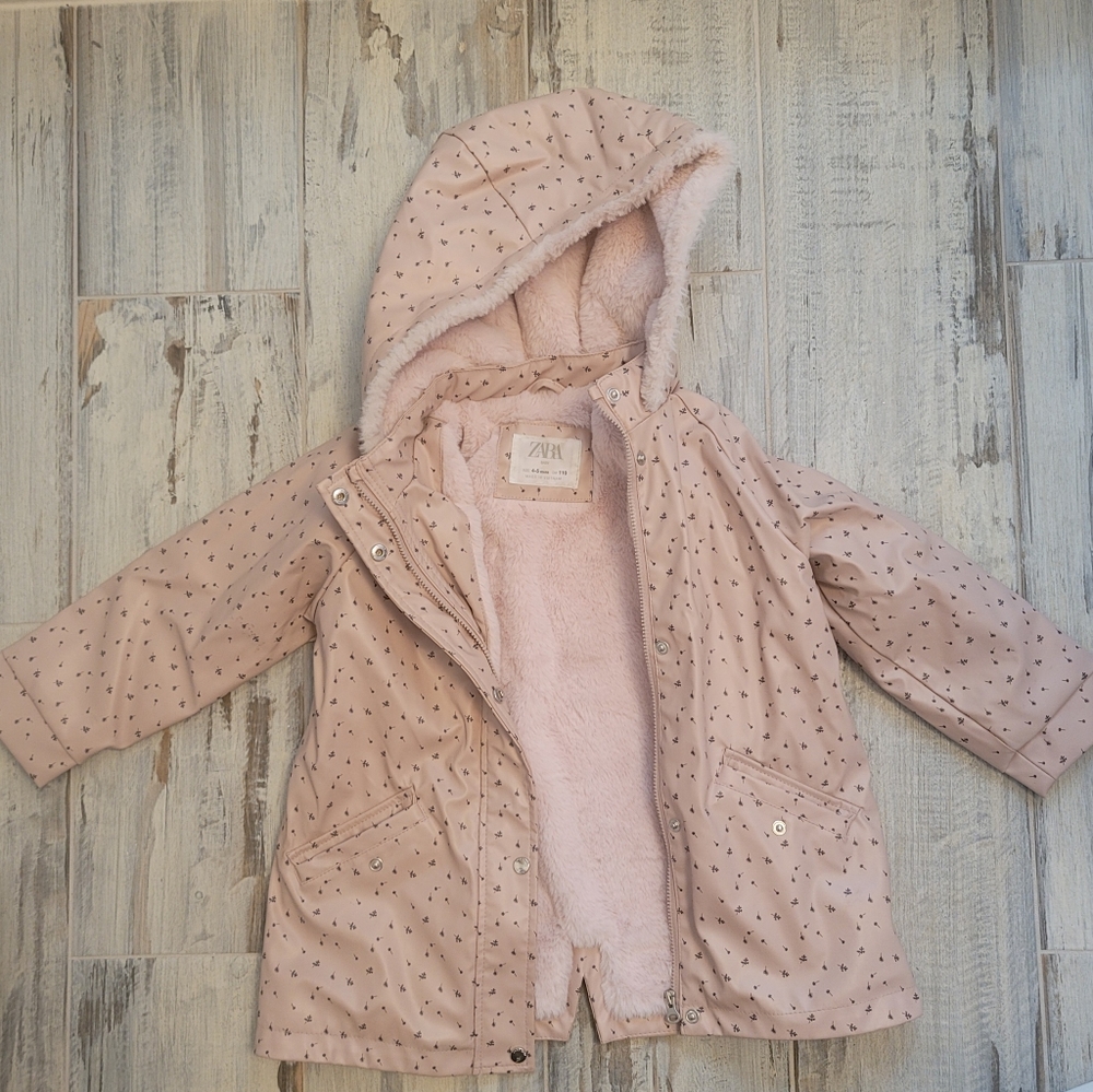 The Best Cold Weather Rain Coat - Zara Kids size 4-5 Years